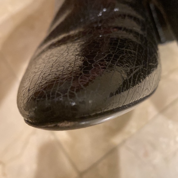 Saint Laurent Lou Boots - Picture 10 of 13